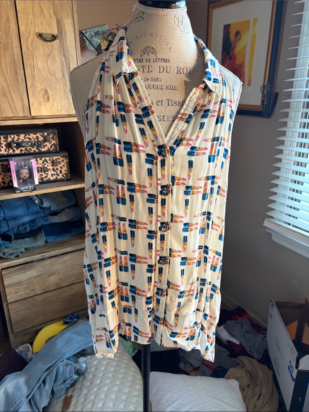 Maeve Anthropologie Sleeveless Button-Front Lipstick Print Blouse - 14